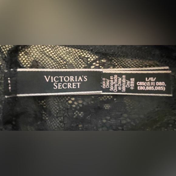 Victoria’s Secret Bra - Picture 7 of 7